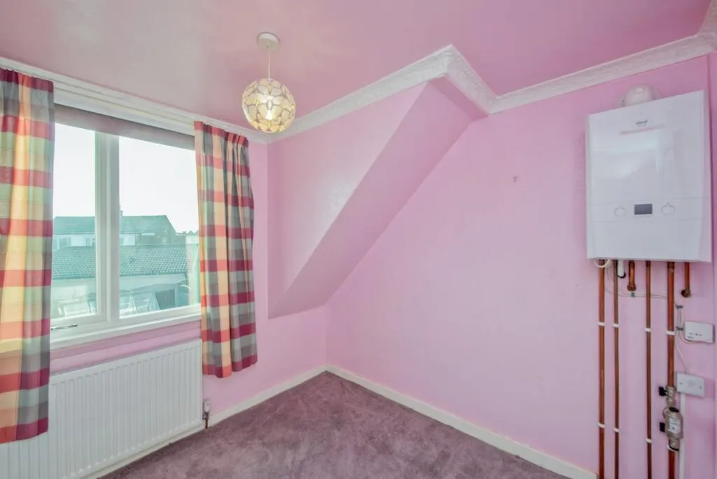 3 bed Semi-Detached