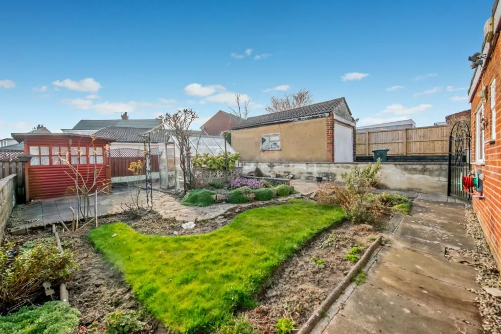 3 bed Semi-Detached