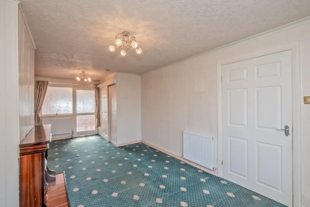 3 bed Semi-Detached