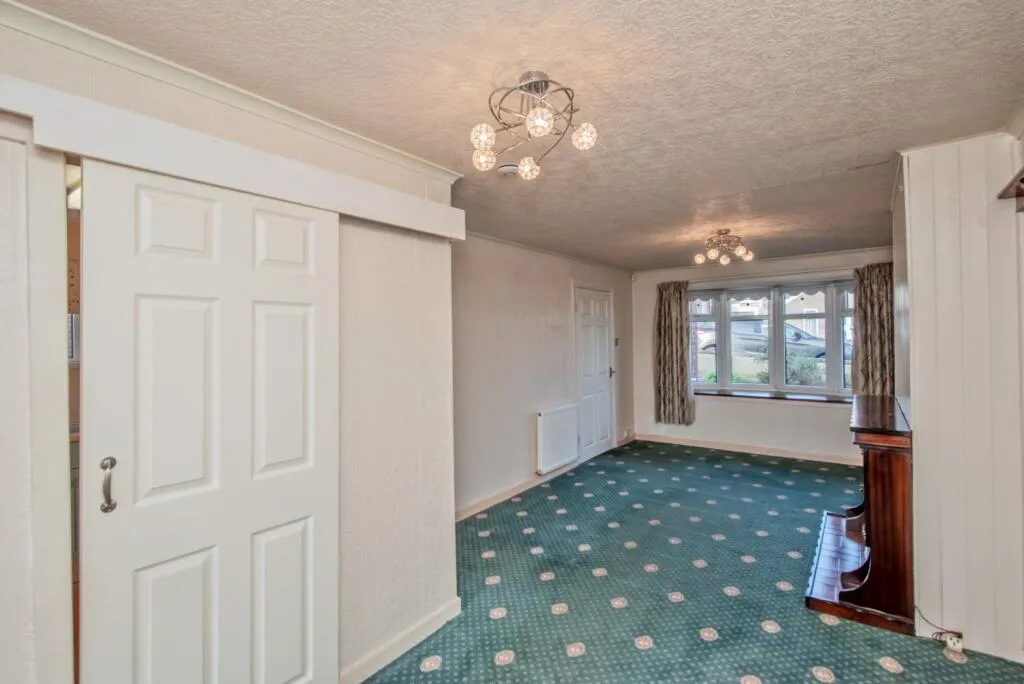 3 bed Semi-Detached