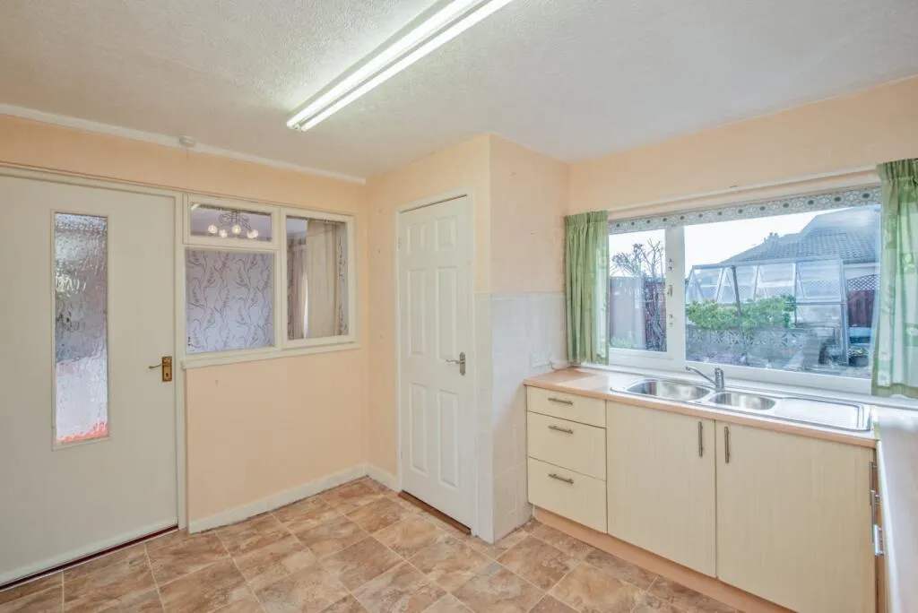 3 bed Semi-Detached