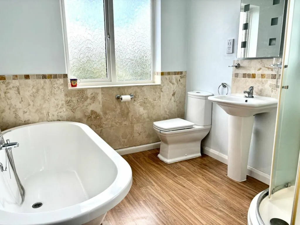 3 bed Semi-Detached