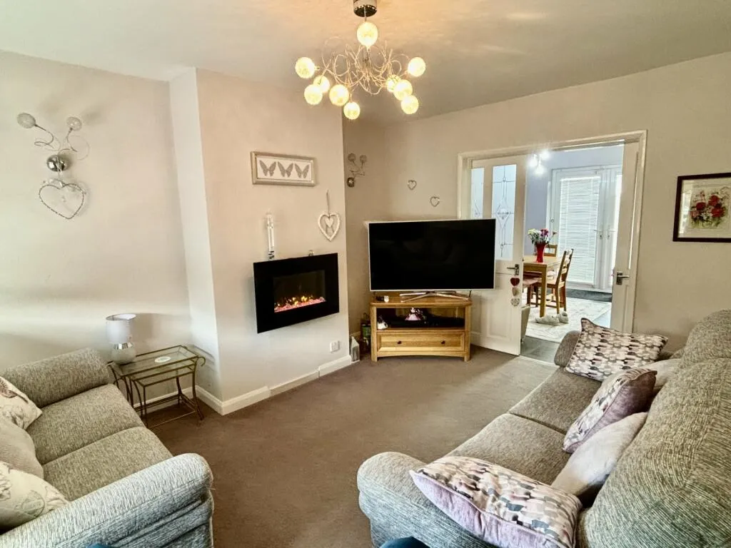 3 bed Semi-Detached