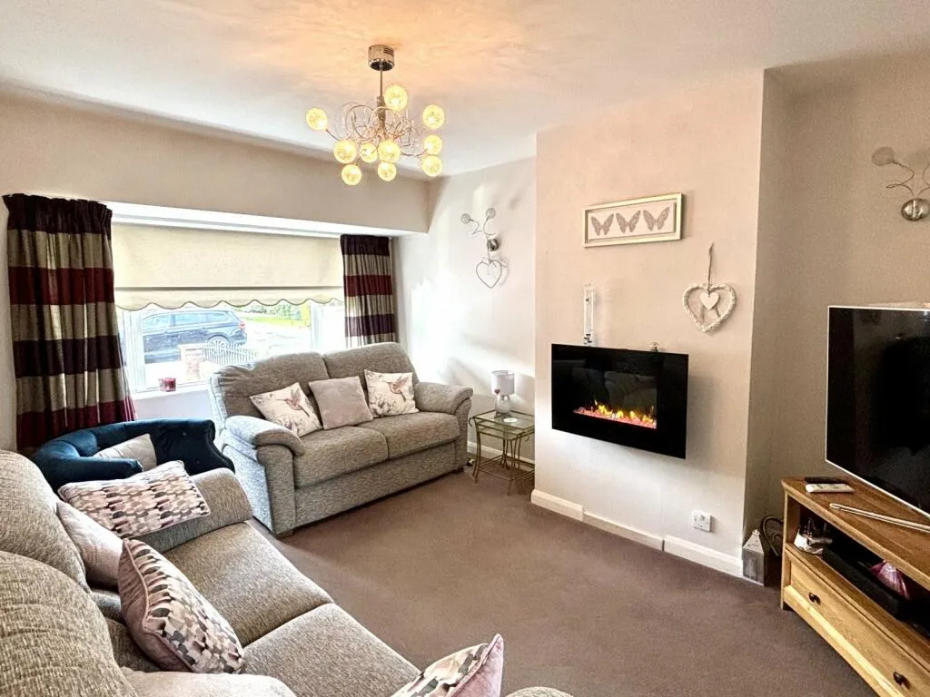 3 bed Semi-Detached