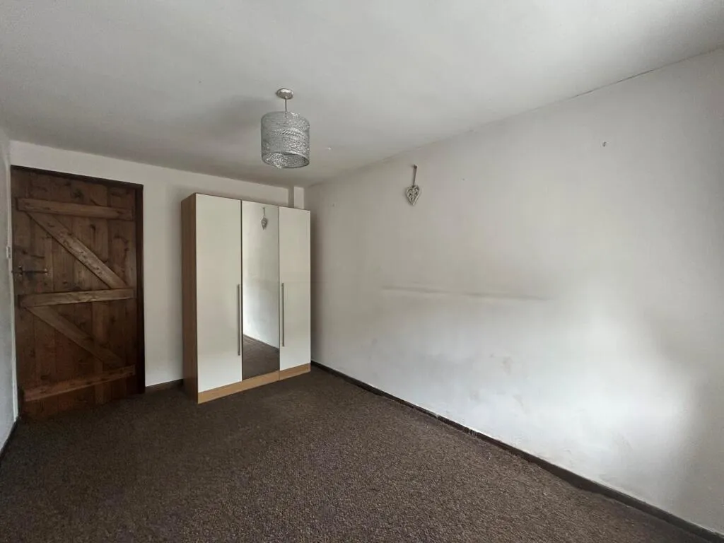 2 bed Terraced