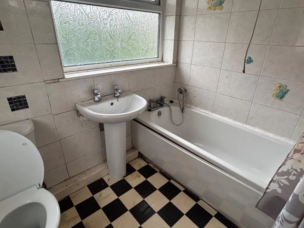 3 bed Semi-Detached