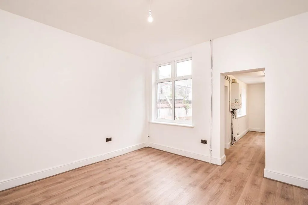 2 bed Terraced