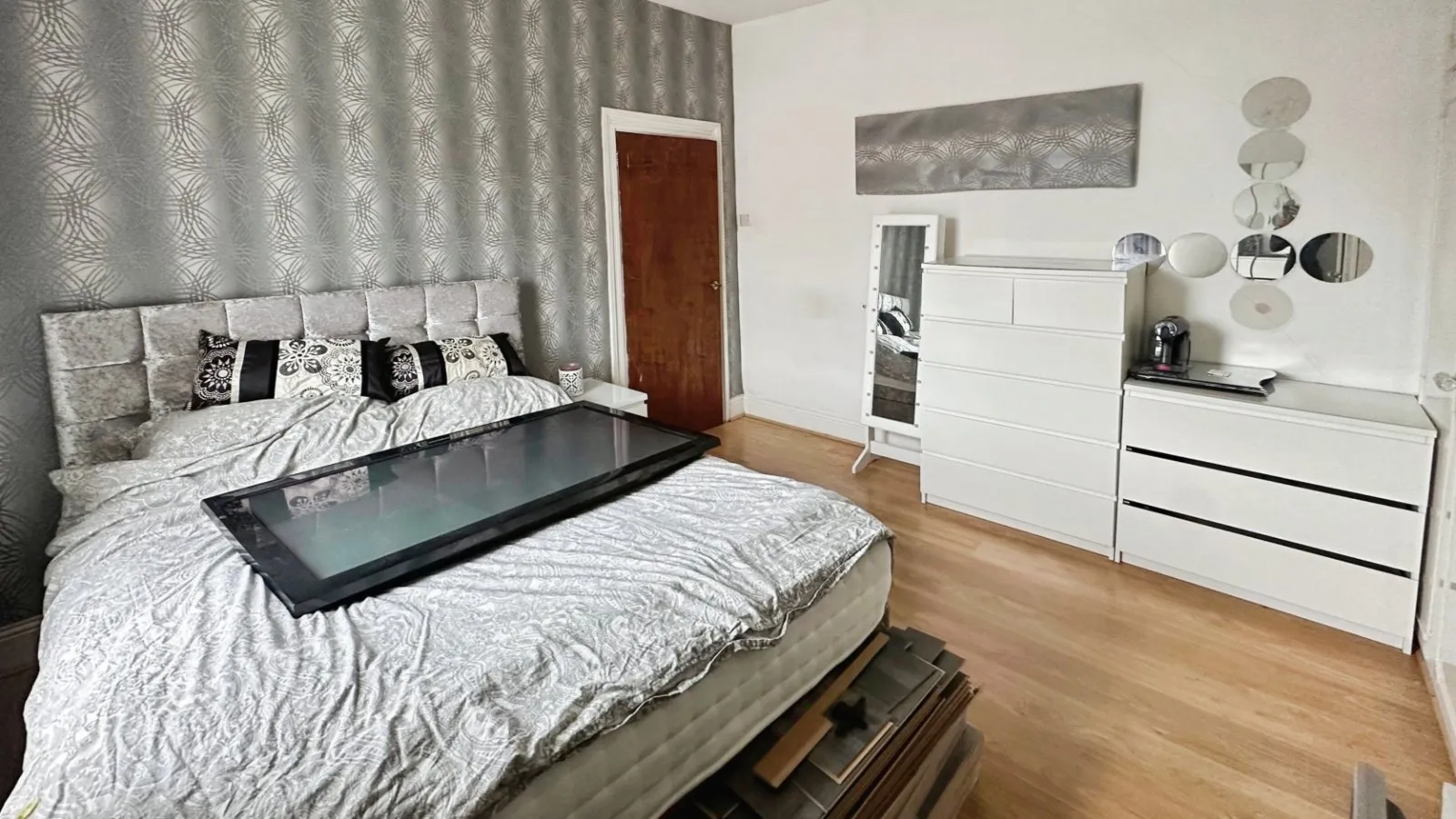 3 bed End of Terrace
