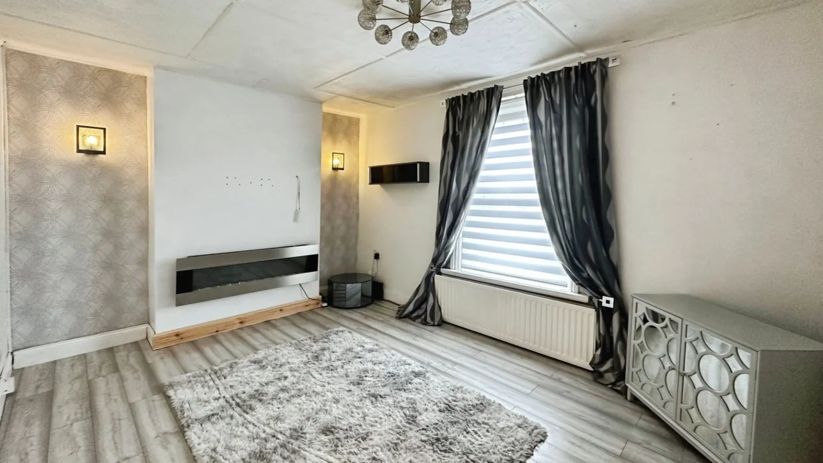 3 bed End of Terrace