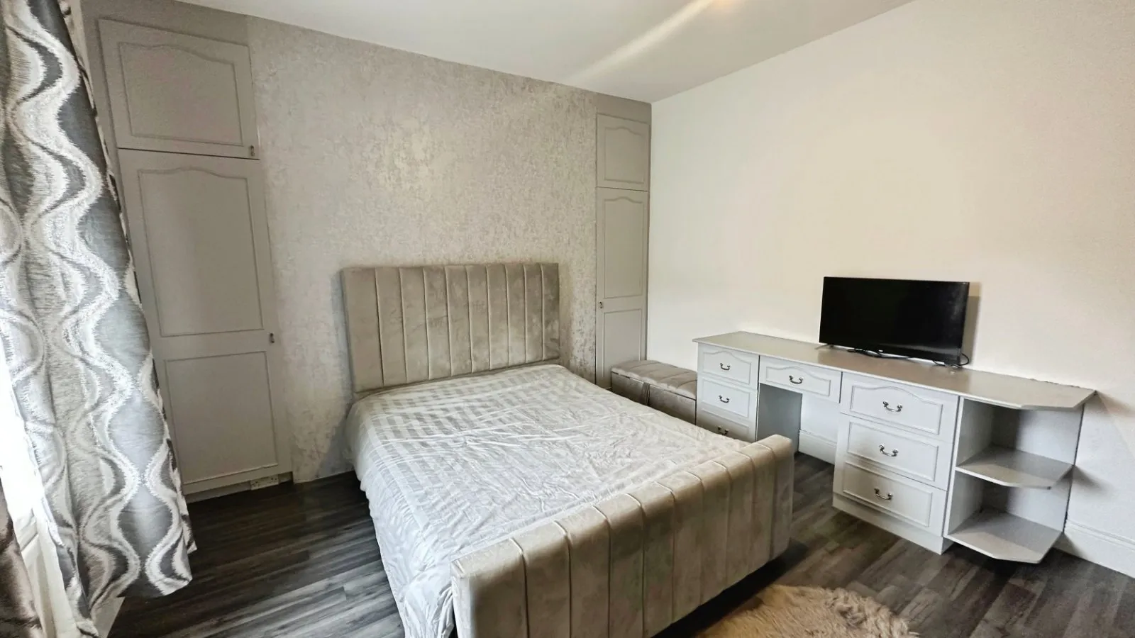 3 bed End of Terrace