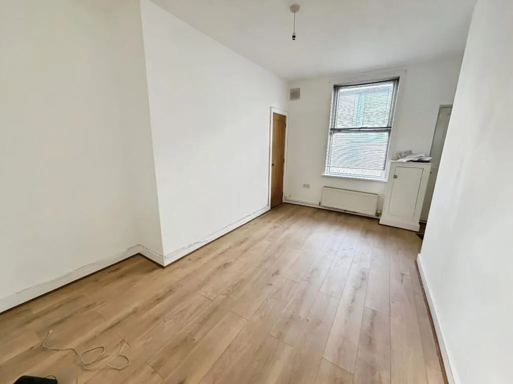 2 bed Terraced