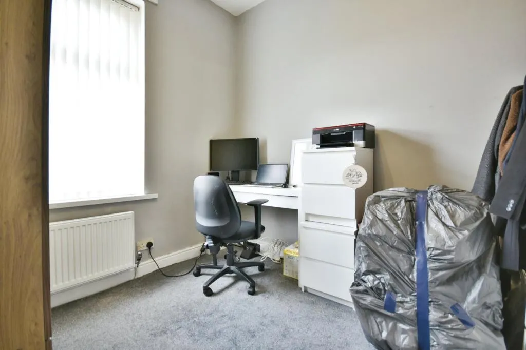 2 bed End of Terrace
