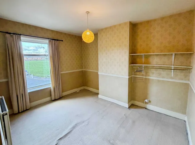 3 bed Semi-detached Villa