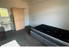 1 bed Private Halls