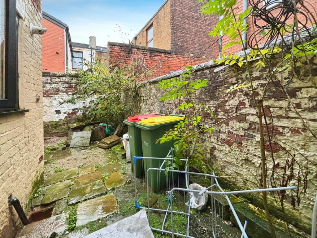 2 bed Terraced