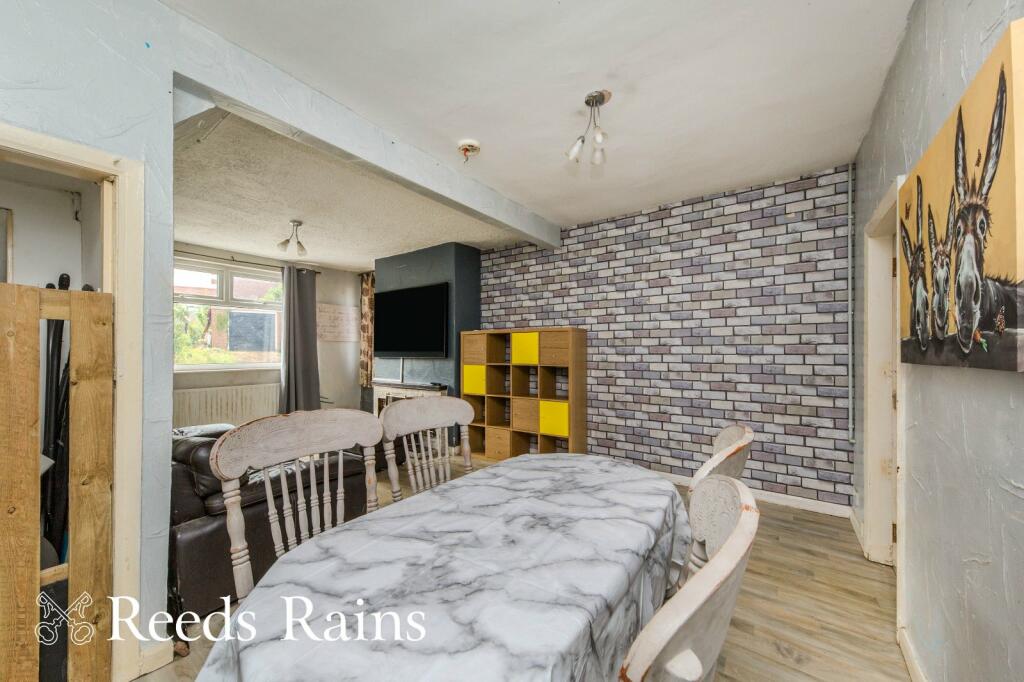 2 bed End of Terrace