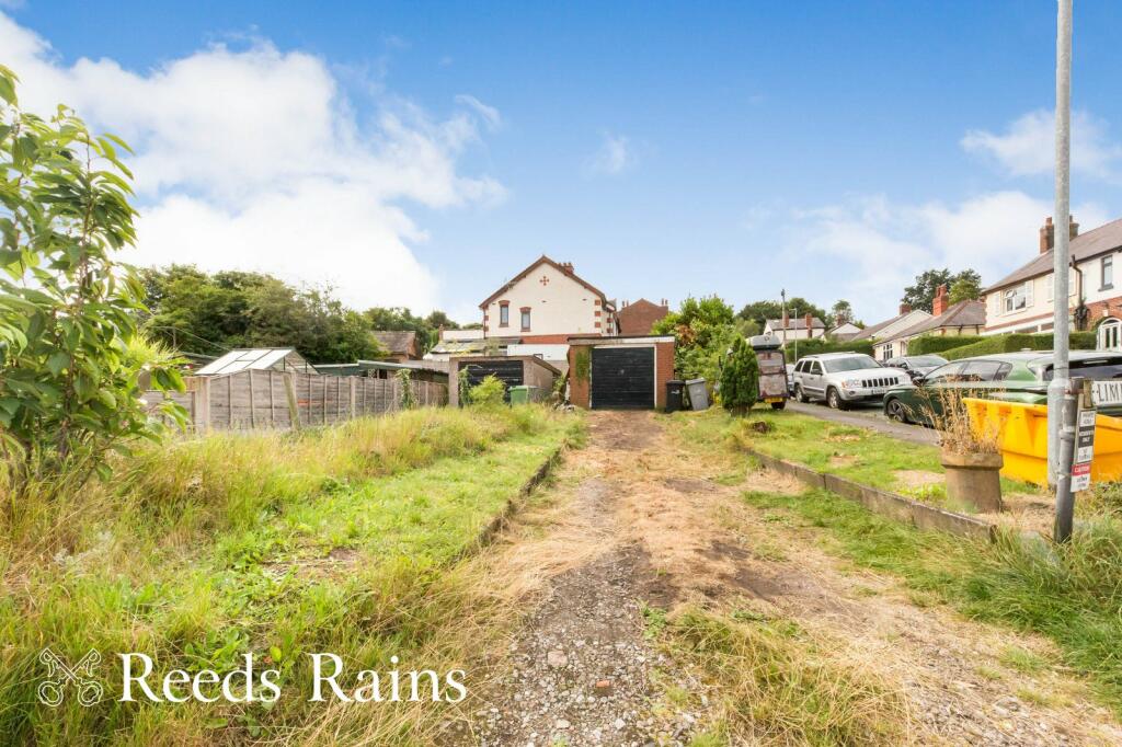 2 bed End of Terrace