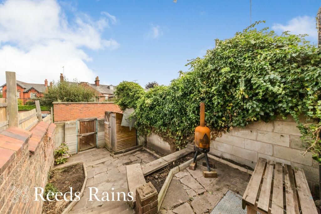 2 bed End of Terrace