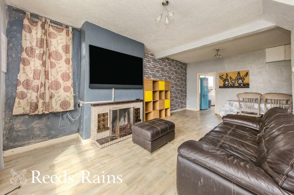 2 bed End of Terrace