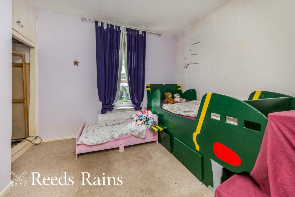 2 bed End of Terrace