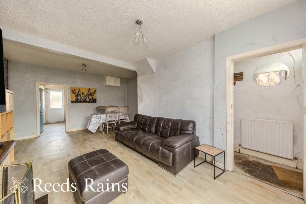 2 bed End of Terrace