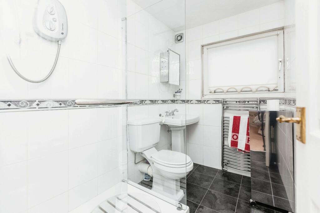 3 bed Detached Bungalow