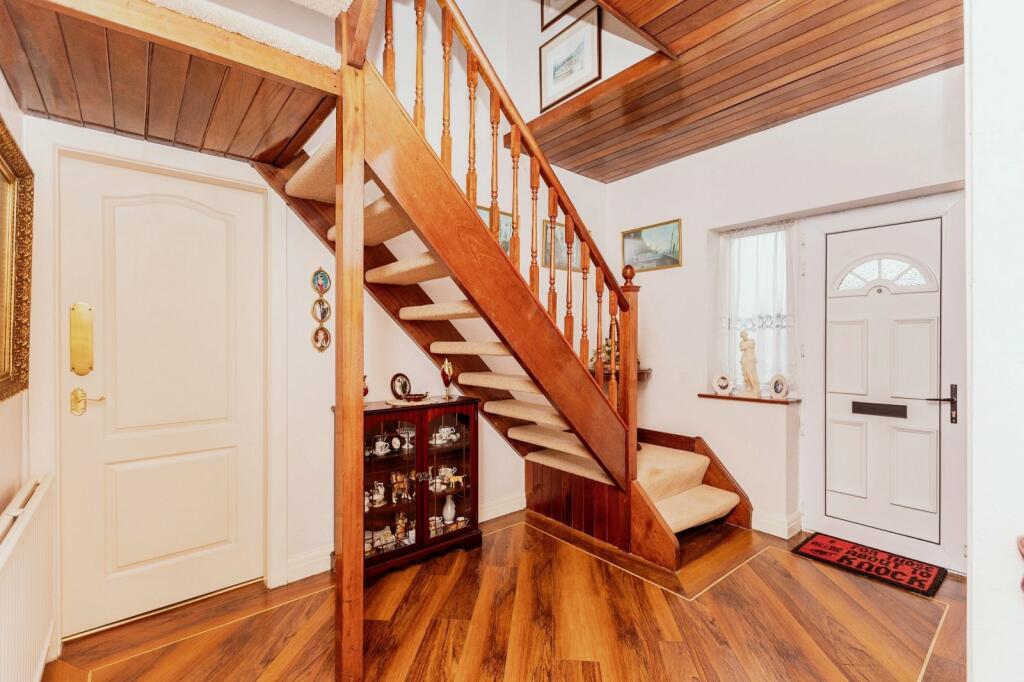 3 bed Detached Bungalow