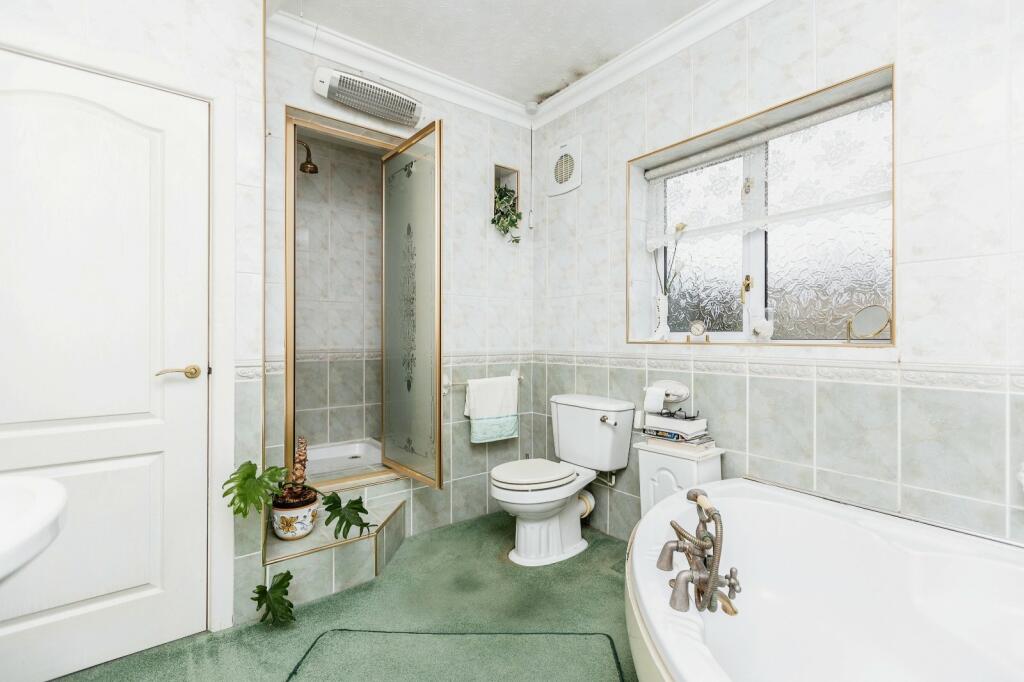 3 bed Detached Bungalow