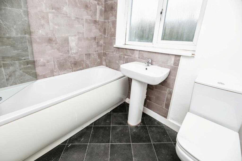 2 bed Semi-Detached