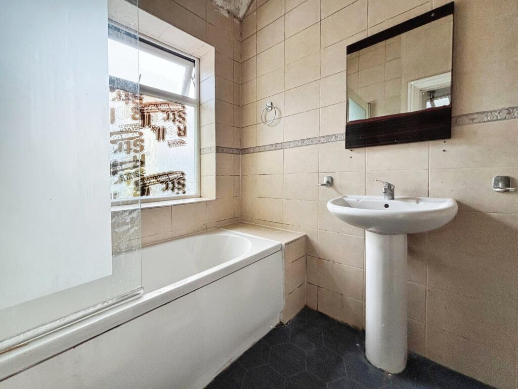 3 bed Semi-Detached