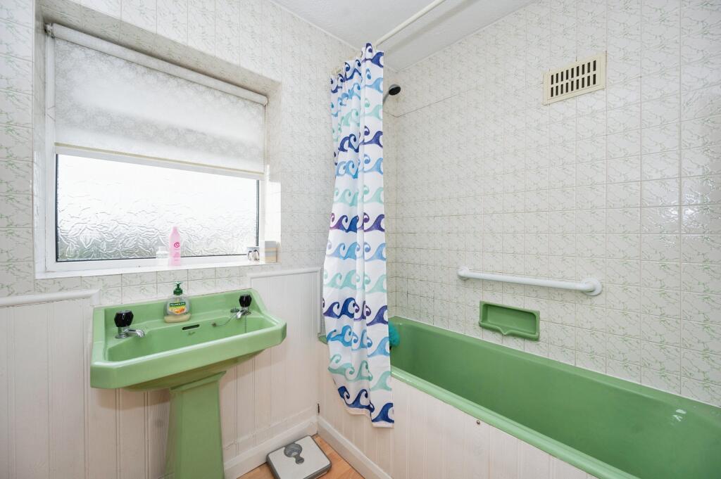 3 bed Semi-Detached