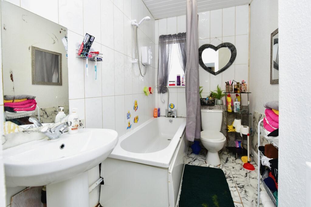 3 bed Terraced