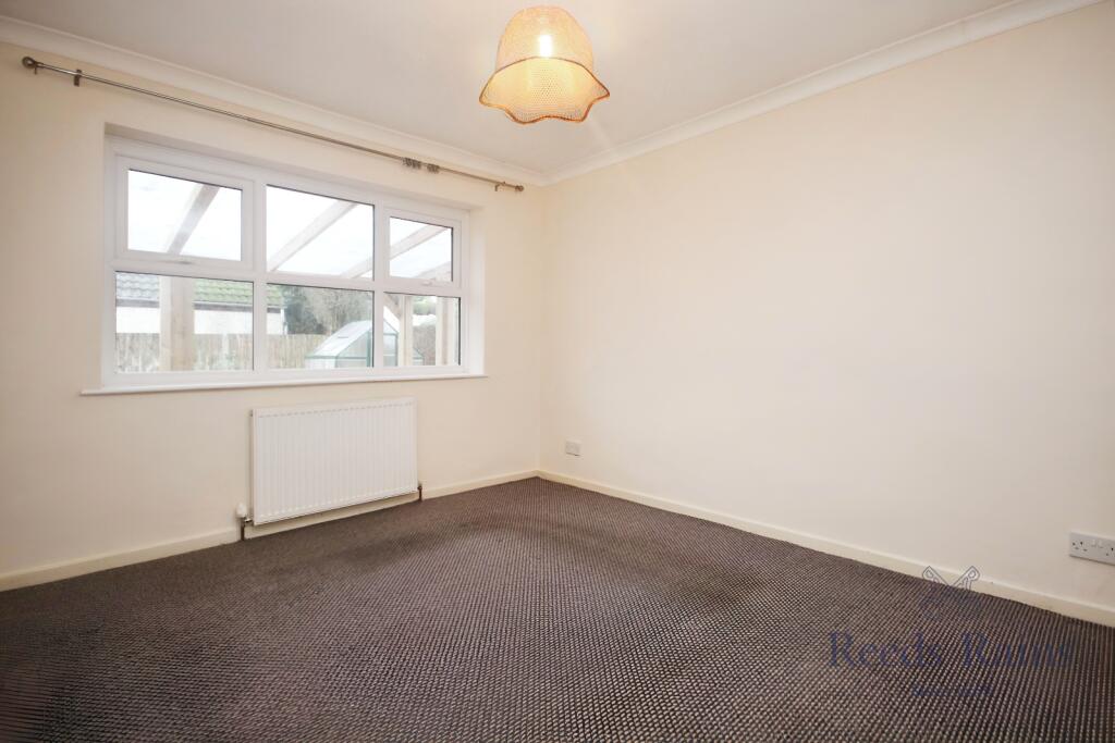 2 bed Detached