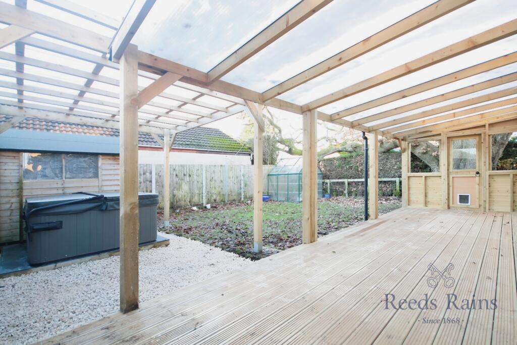2 bed Detached