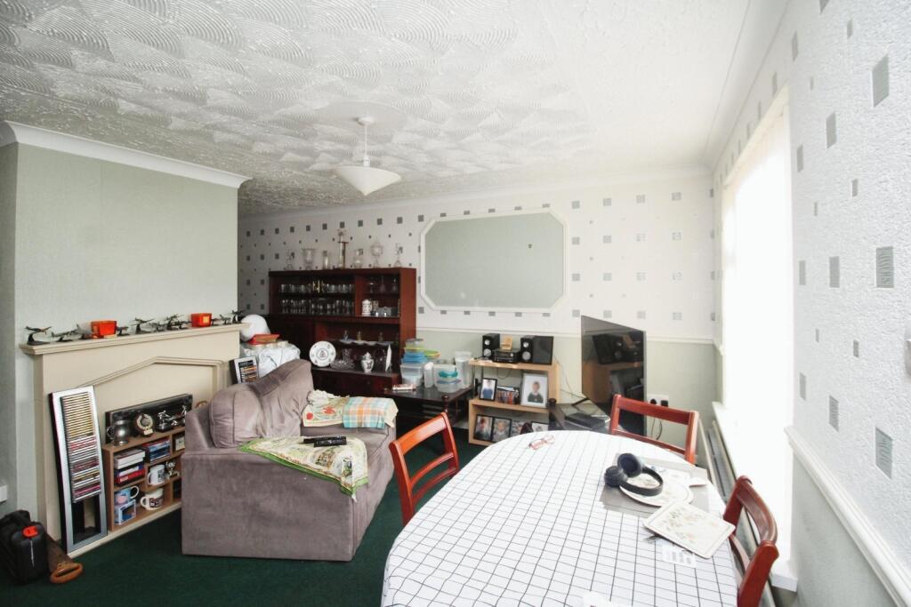 3 bed Terraced