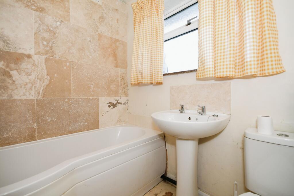 3 bed Semi-Detached