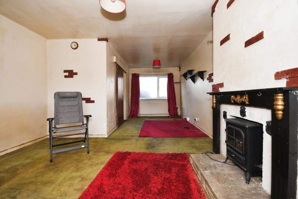 3 bed Semi-Detached