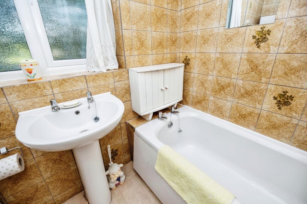 3 bed Semi-Detached