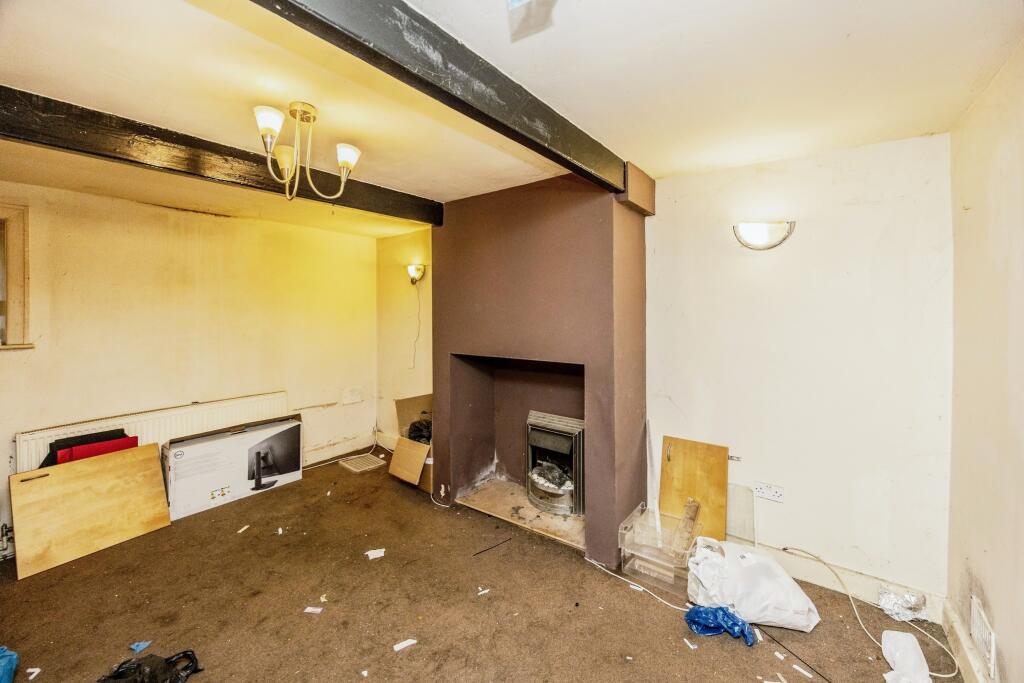 2 bed End of Terrace