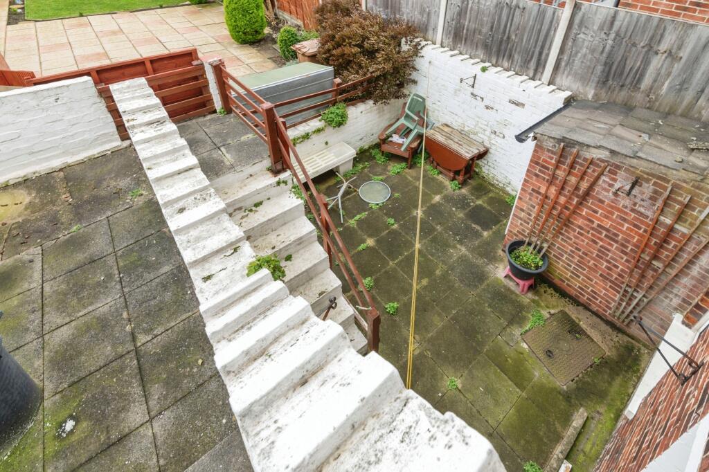 3 bed Terraced