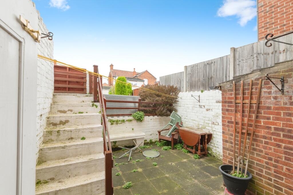 3 bed Terraced