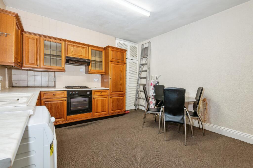 3 bed Terraced