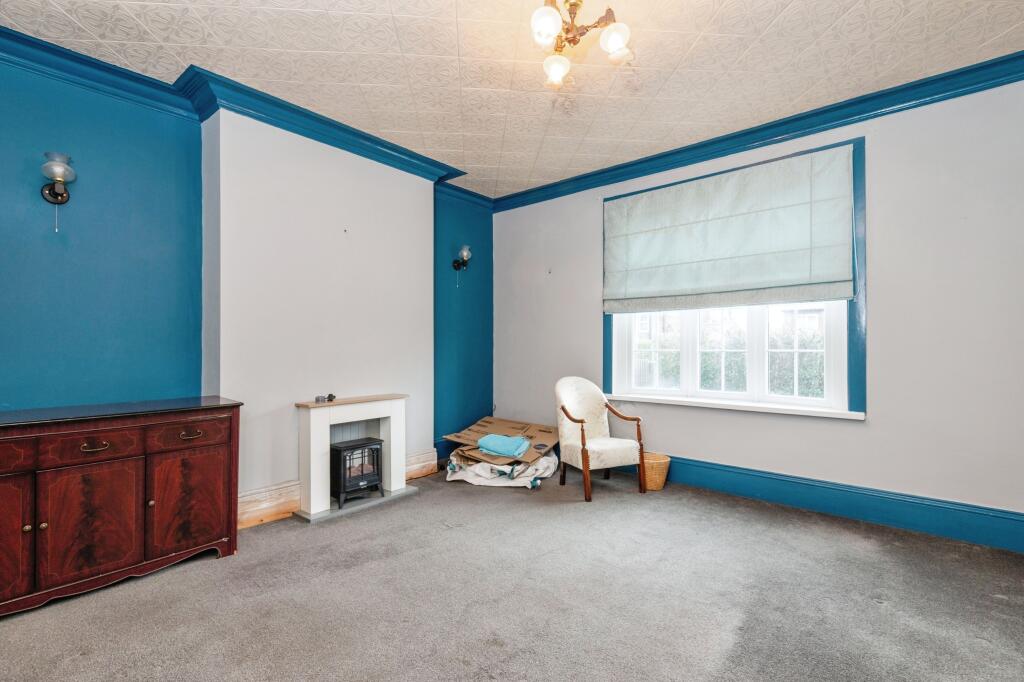 3 bed Terraced