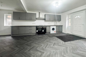 7 bed Detached