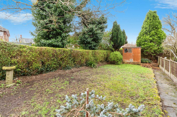 4 bed Terraced