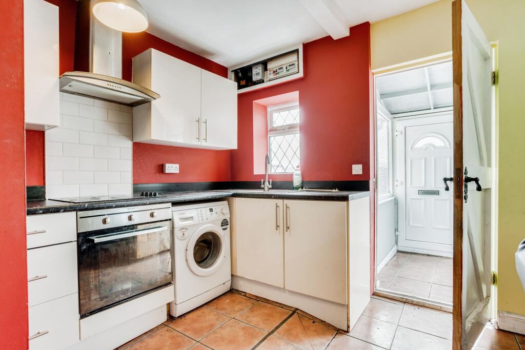 2 bed End of Terrace