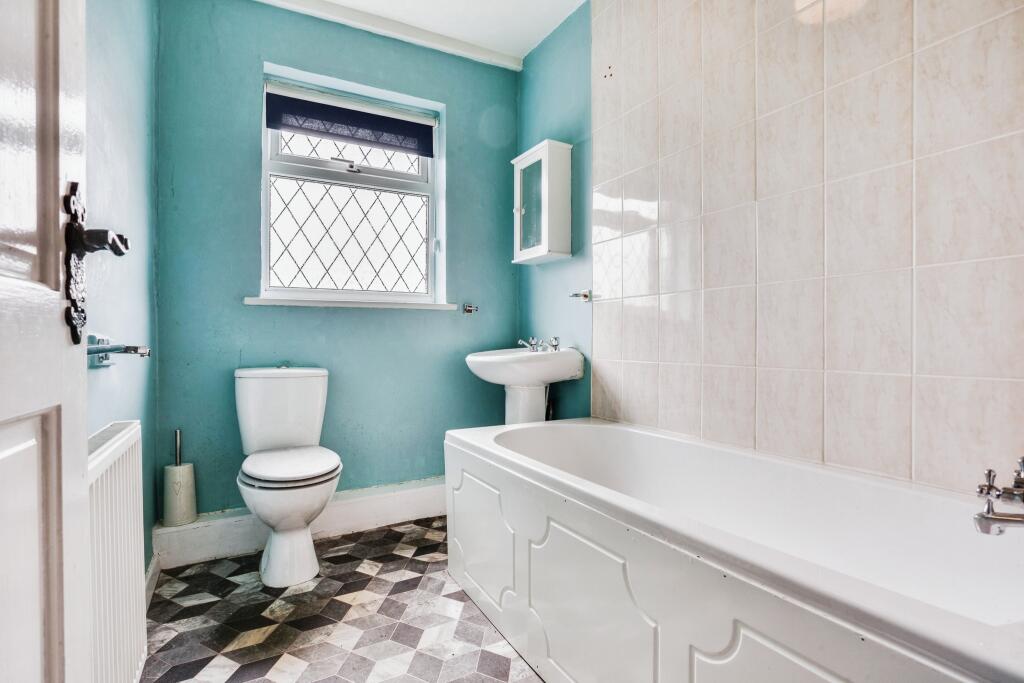 2 bed End of Terrace