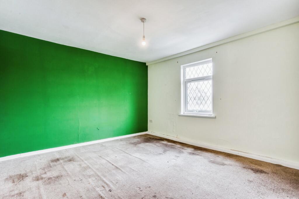 2 bed End of Terrace