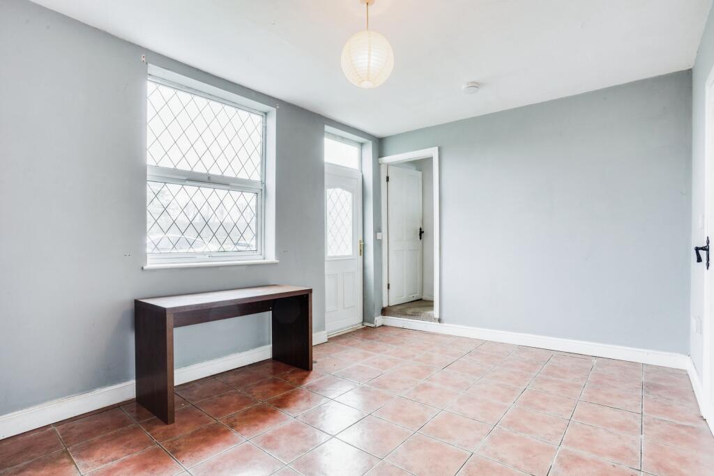 2 bed End of Terrace