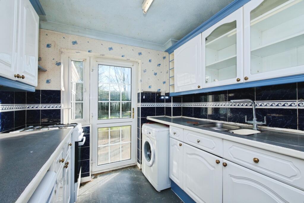 3 bed Semi-Detached